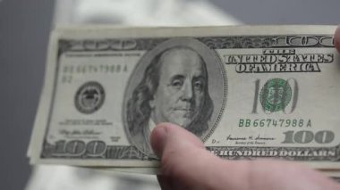 ABD para birimi: 100 dolarlık banknotlara yakın çekim
