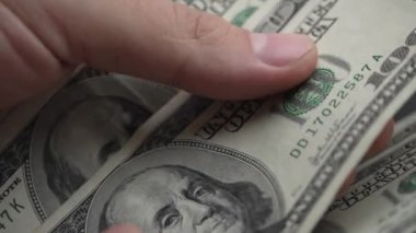 ABD para birimi: 100 dolarlık banknotlara yakın çekim