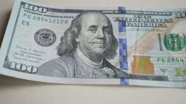 ABD para birimi: 100 dolarlık banknotlara yakın çekim