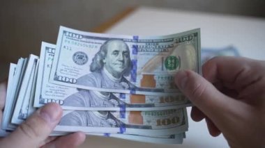 100 dolarlık banknotlar - ABD para birimi