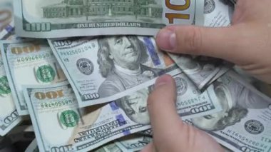 100 dolarlık banknotlar - ABD para birimi