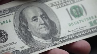 100 dolarlık banknotlar - ABD para birimi