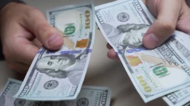 100 dolarlık banknotlar - ABD para birimi