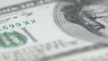 Nakit - 100 dolarlık banknotlar, yavaş çekim
