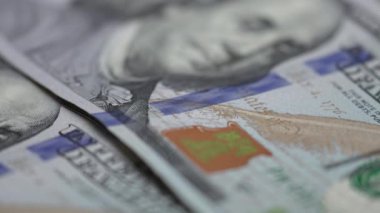 ABD para birimi: 100 dolarlık banknotlara yakın çekim