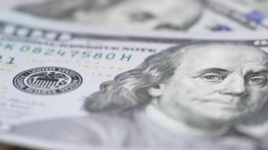 ABD para birimi: 100 dolarlık banknotlara yakın çekim