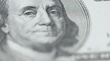 ABD para birimi: 100 dolarlık banknotlara yakın çekim