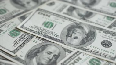 ABD para birimi: 100 dolarlık banknotlara yakın çekim