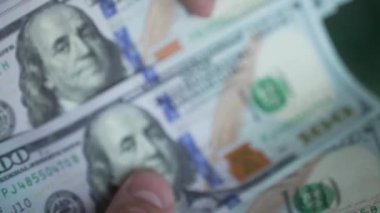 100 dolarlık banknotlar - ABD para birimi