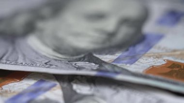 100 dolarlık banknotlar - ABD para birimi