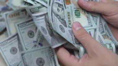 100 dolarlık banknotlar - ABD para birimi