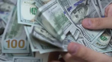 100 dolarlık banknotlar - ABD para birimi
