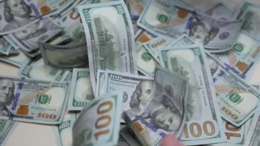 100 dolarlık banknotlar - ABD para birimi