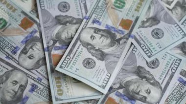 100 dolarlık banknotlar - ABD para birimi