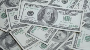 Para - 100 dolarlık Amerikan para birimi
