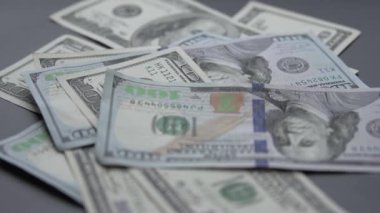 Para - 100 dolarlık Amerikan para birimi