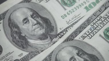 Para - 100 dolarlık Amerikan para birimi