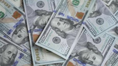 Para - 100 dolarlık Amerikan para birimi