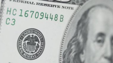 Amerikan para birimi - 100 dolarlık banknotlar halinde dolar