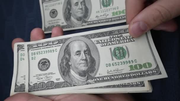 Bargeld Amerikanische Dollars Hundert Dollar Scheinen — Stockvideo