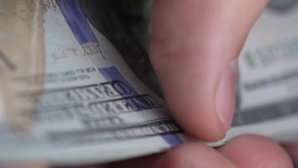 Yüz Dolarlık Banknotların Dikey Videosu — Stok video