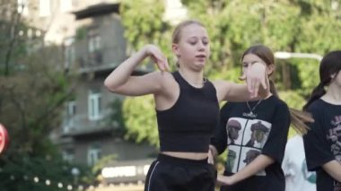 KYIV, UKRAINE ECTOBER 13, 2024: Ukrayna, Kyiv 'de sokak kavgası