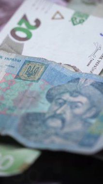 Ukrayna para birimi Hryvnia 'nın dikey videosu