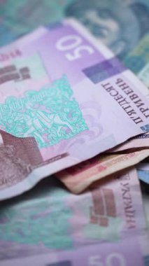 Ukrayna para birimi Hryvnia 'nın dikey videosu