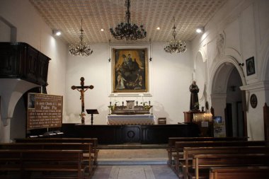 St. Nicholas Kilisesi 'nin içinde.