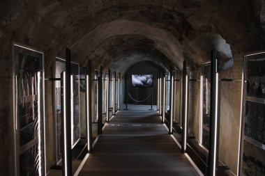 Eski tapınağın içi.