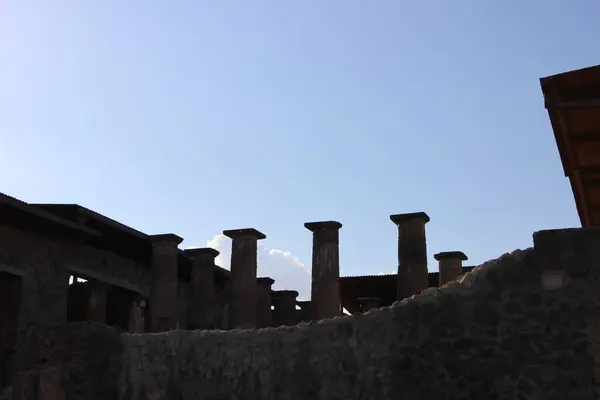 Pompeii şehrindeki antik harabelerin manzarası, vius