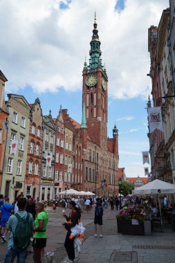 Polonya 'da Gdansk' ın merkezinde antik bir katedralin kalesi.