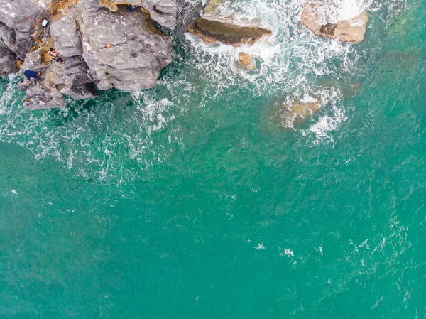 Vista Aerea Scogliera Mare Roccioso Mare Onda Sulla Spiaggia Natura — Foto Stock