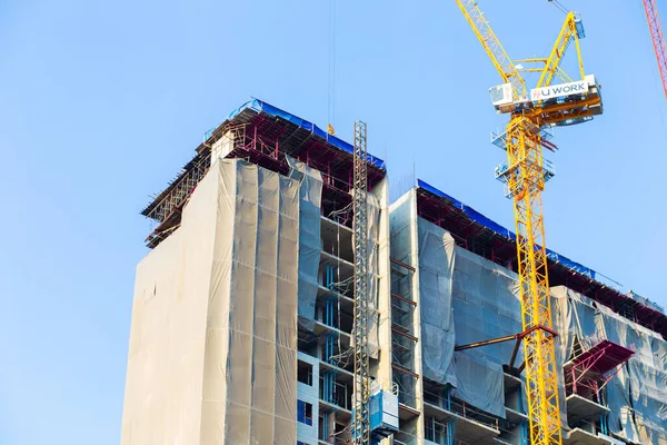 Строительство Участка Крановым Кондоминиумом Rise Building Estate Industry — стоковое фото