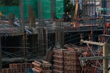 Vinç inşaat endüstrisi olan yüksek katlı şantiye binası