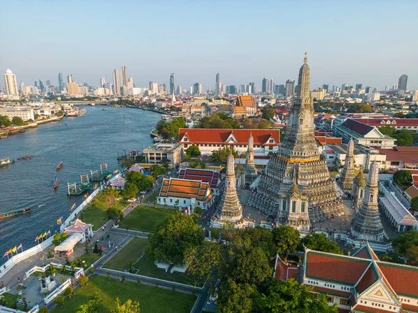 Aerial View Temple Dawn Wat Arun Auringonlasku Valo Kiertoajelu Bangkokissa — kuvapankkivalokuva