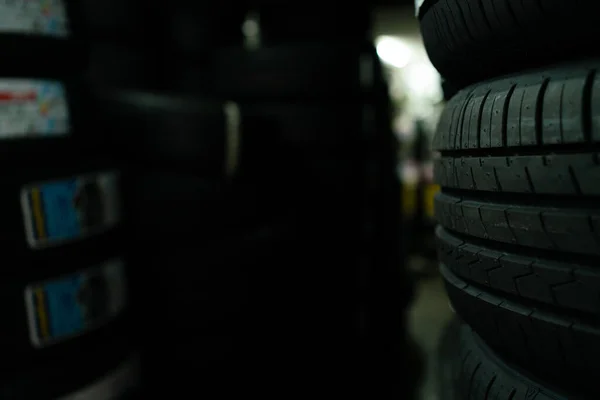 Bundle New Car Tire Shelf Garage Car Shop Transport Industry — Stock Photo, Image