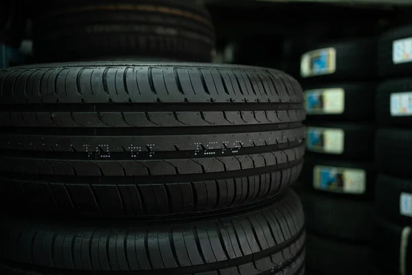 New Car Tire Garage Car Shop Tire Change Transport Business — Stock Photo, Image
