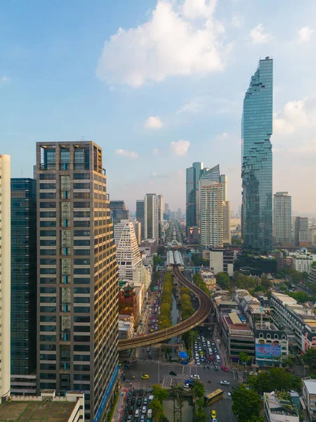 Luftaufnahme Büro Gebäude Mit Transportstraße Satorn Bezirk Bangkok Thailand — Stockfoto