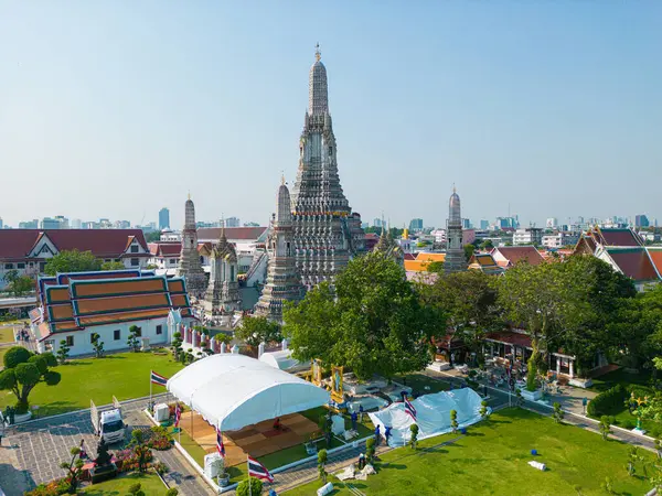Luchtfoto Wat Arun Boeddhistische Tempel Zonnige Dag Sightseeing Stad Reizen — Stockfoto