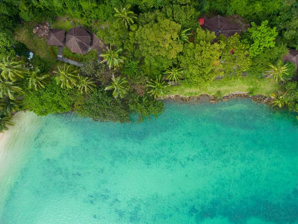 Meer Strand Welle Insel Tropischen Regenwald Berg Natur Landschaft Luftaufnahme — Stockfoto