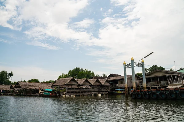 Vissersdorp Houten Huis Met Boot Krabi Thailand — Stockfoto