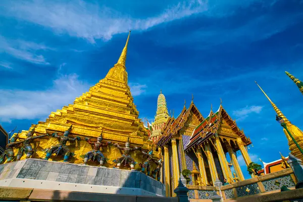 Pagode Dorée Wat Phra Kaew Temple Émeraude Visites Touristiques Religion — Photo