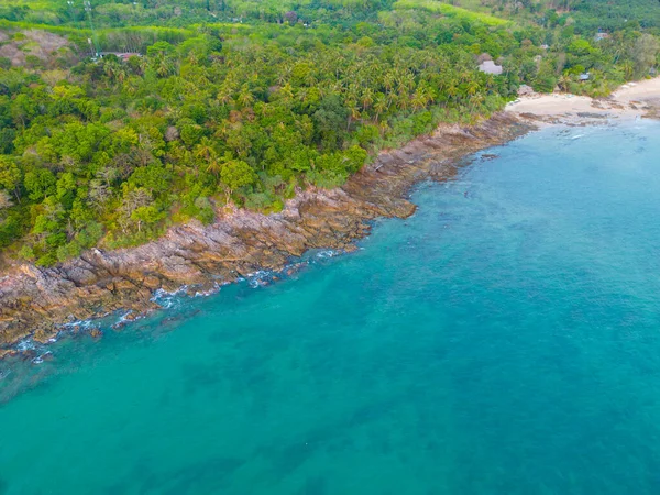 Повітряний Морський Пляж Хвиля Бірюзова Вода Кокосовим Заходом Сонця Легкий — стокове фото