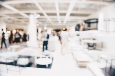 Montaj ürünü gösterimi için bokeh ışıklandırması arka planına sahip soyut, bulanık mobilya ev dekoratörü iç mimarisi