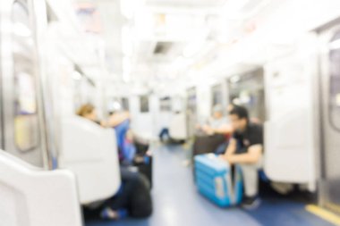 Tren yolcu bulanık görüntü hareket metro istasyonu, taşıma arka plan