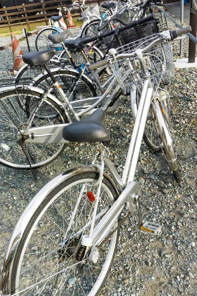 Lotado Bicicletas Estacionamento Estação Ferroviária Shinoyoshida Japão — Fotografia de Stock