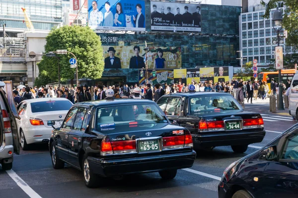 Токио Япония Октября Такси Пересечении Сибуя Октября Токио Япония 2016 — стоковое фото