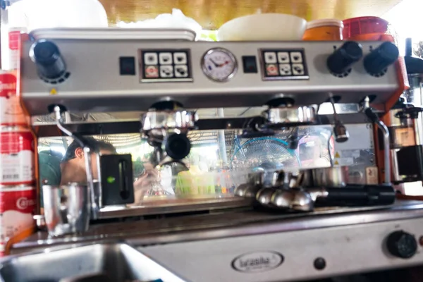 Kahve Makinası Endüstriyel Araç Kahve Içki Hazırlama Yiyecek Içecek Konsepti — Stok fotoğraf