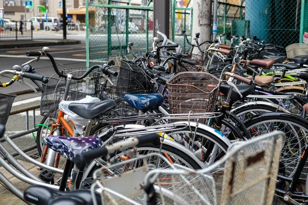 Parking Dla Rowerów Outdoor Odmiana Klasyczny Rower Tokio Japonia — Zdjęcie stockowe